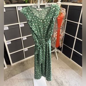 Pat Pat Green Polka Dot Dalmatian Nursing Dress with Ruffle Sleeves and Zippers